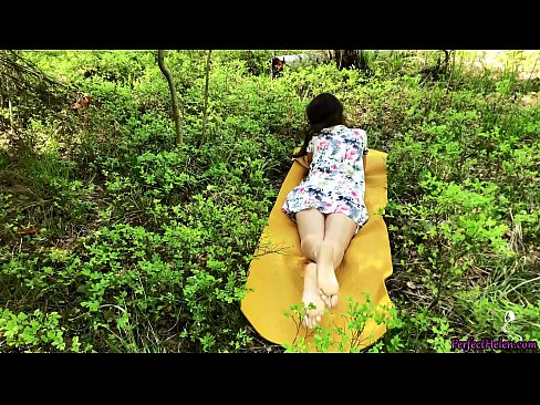 ❤️ په ټینډر کې اجنبی زما بلی مشت زنی کوي او په ځنګل کې په جوش سره ټوکې کوي ❤️  ❤